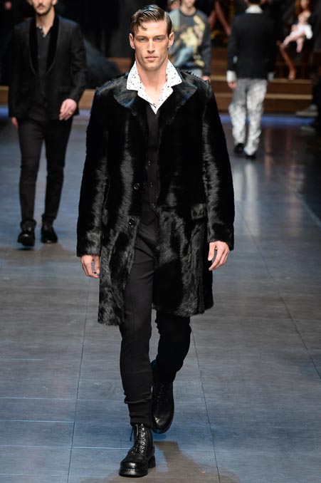 Модель 51 из мужской коллекции Dolce & Gabbana осень-зима 2015-2016